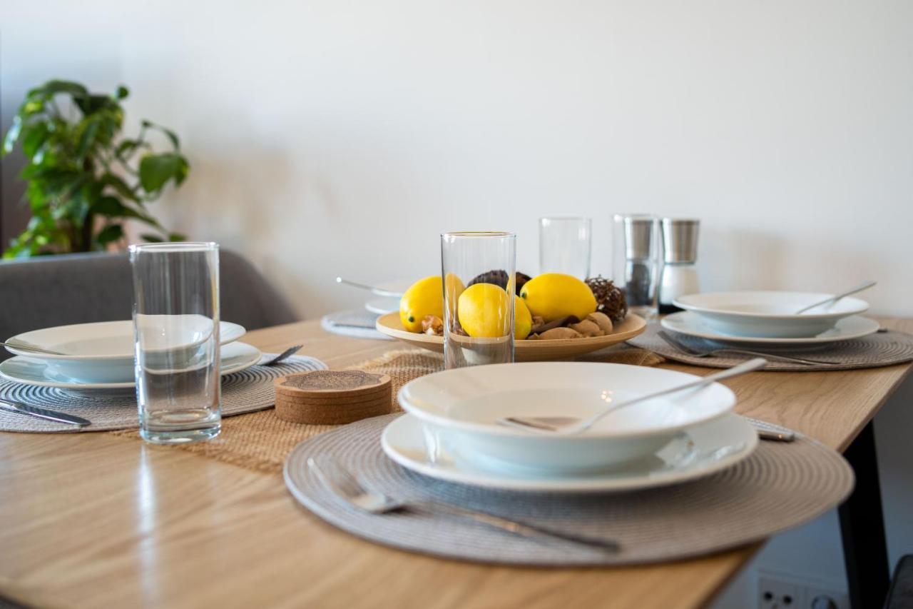 J & K Apartments เคลไฮม์ ภายนอก รูปภาพ