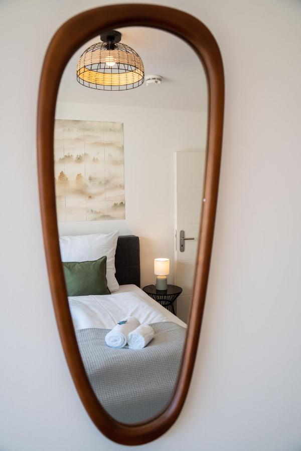 J & K Apartments เคลไฮม์ ภายนอก รูปภาพ